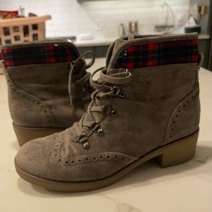Tommy Hilfiger Boots Lace Up Brown Plaid